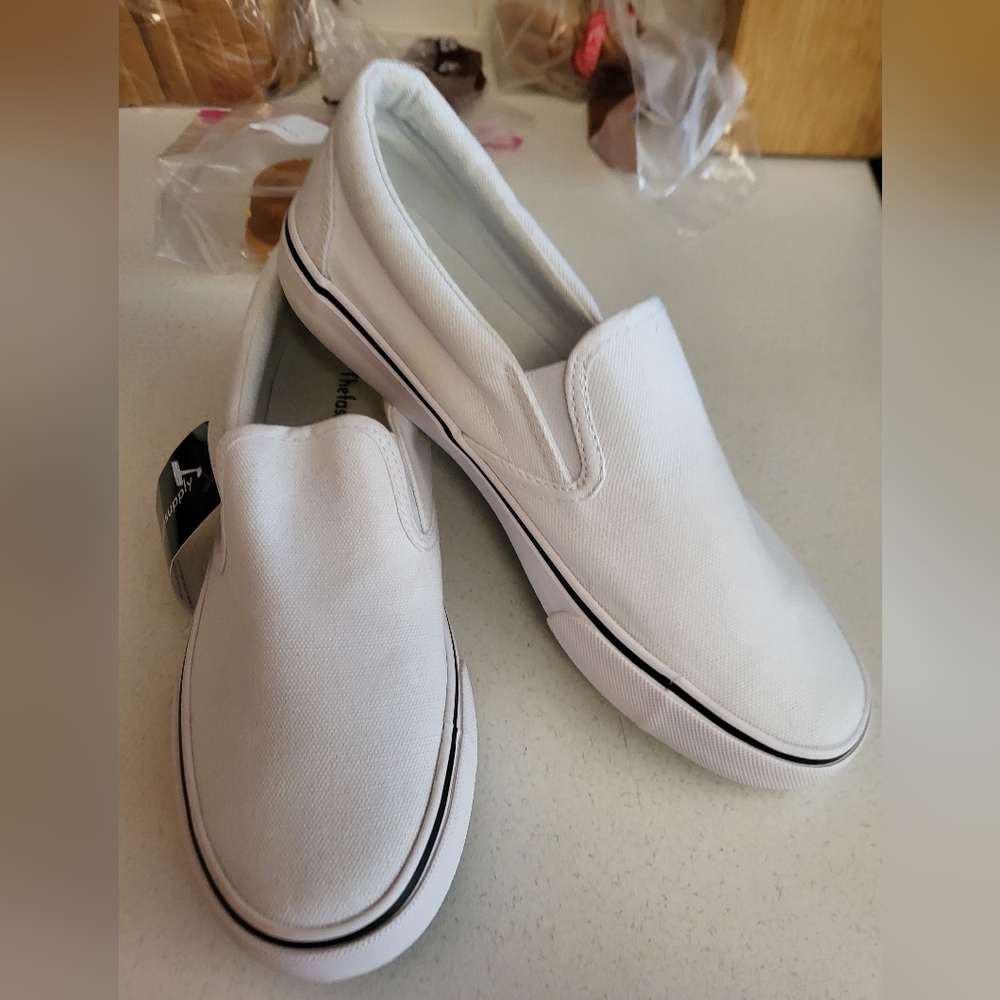 New Womens Shoes Size 8